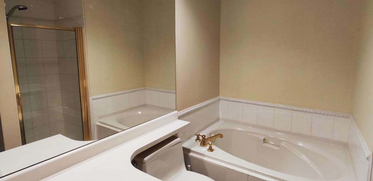 328 5735 Hampton Place