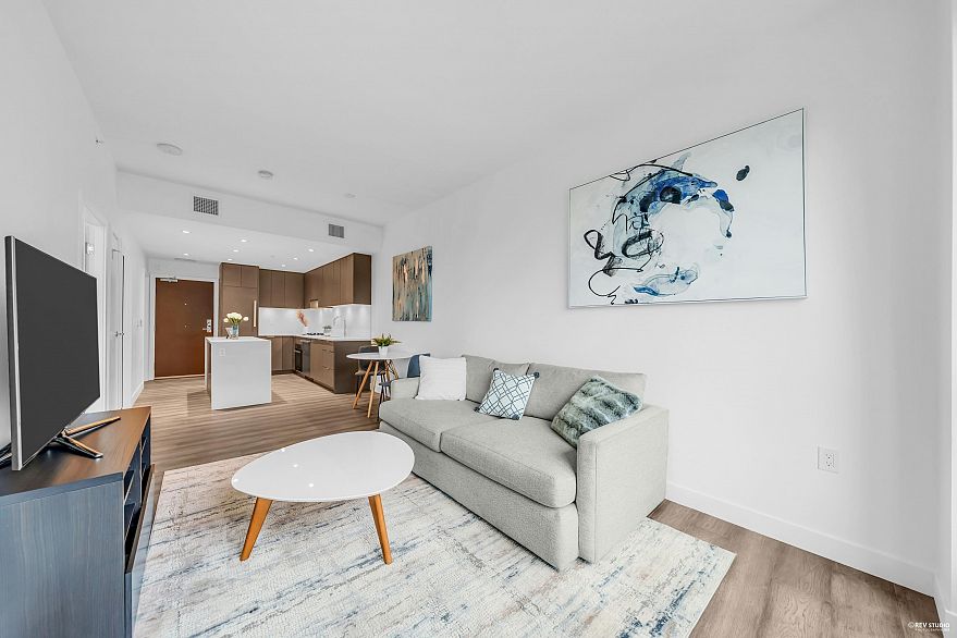 407 6328 Cambie Street