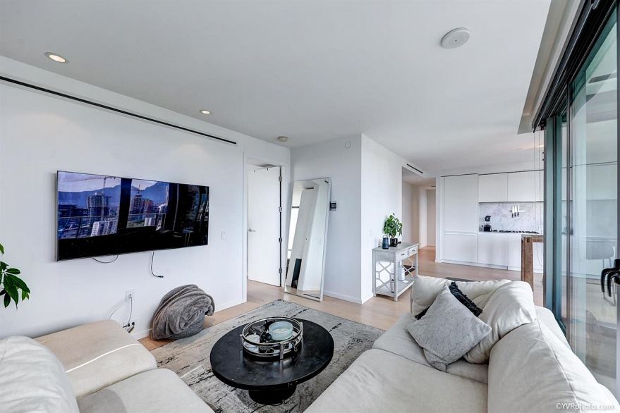 1601 1171 Jervis Street