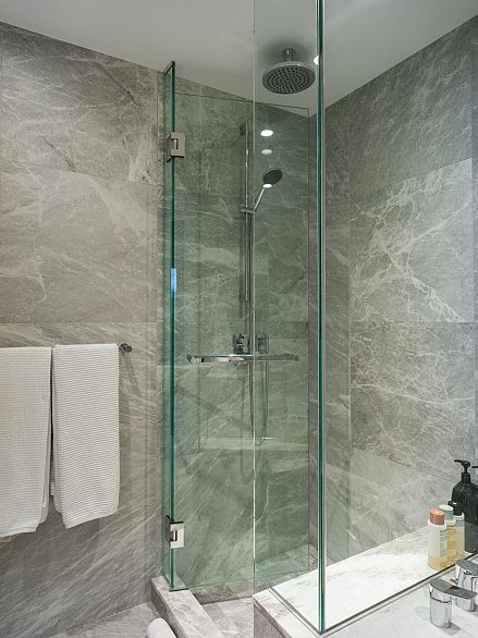 406 1601 Quebec Street