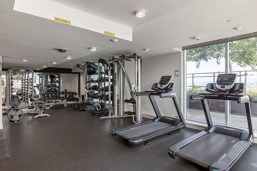 3306 1111 Richards Street