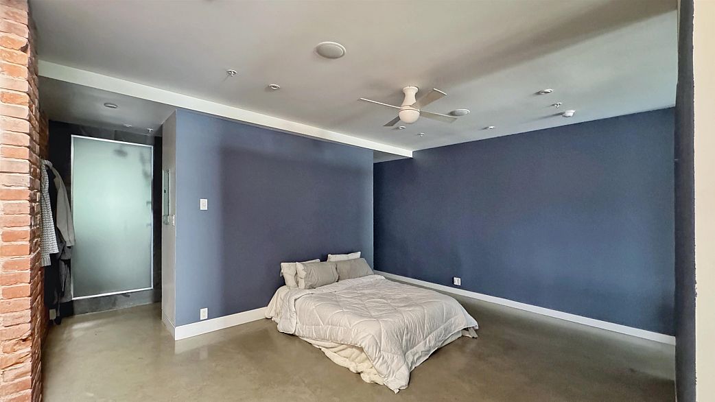 605 53 W Hastings Street