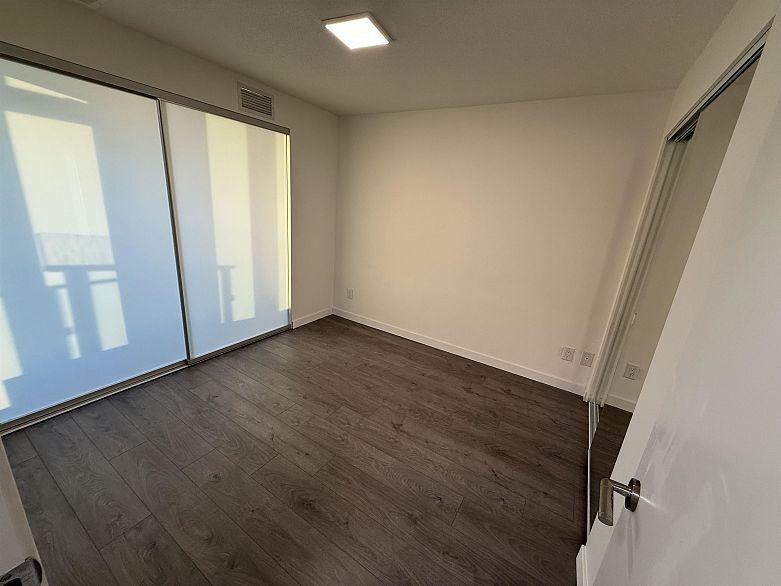 907 5665 Boundary Road