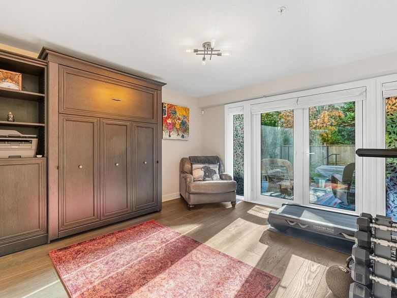 100 656 W 13th Avenue