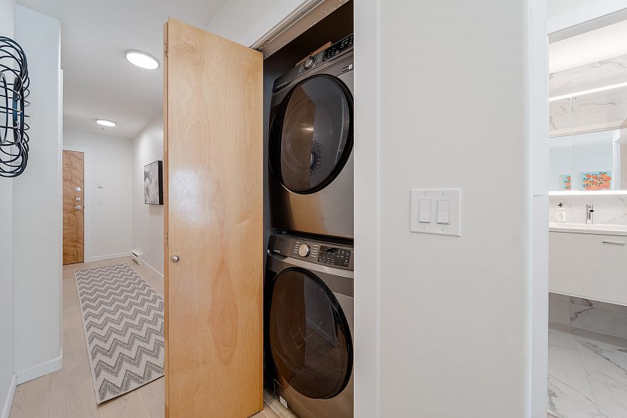 404 2688 Vine Street