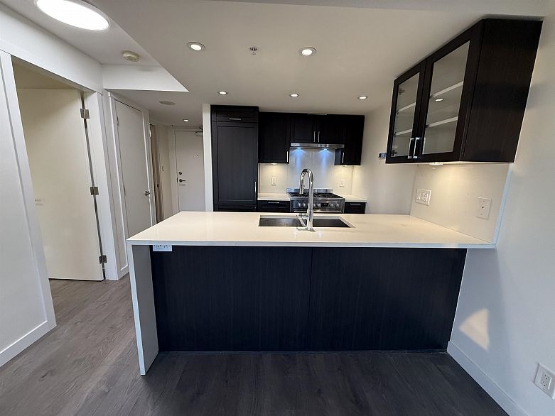 907 5665 Boundary Road