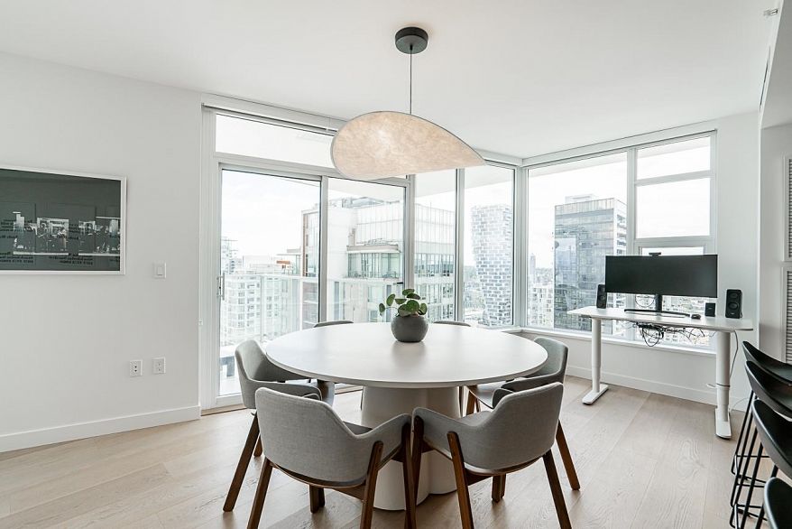 3508 1289 Hornby Street