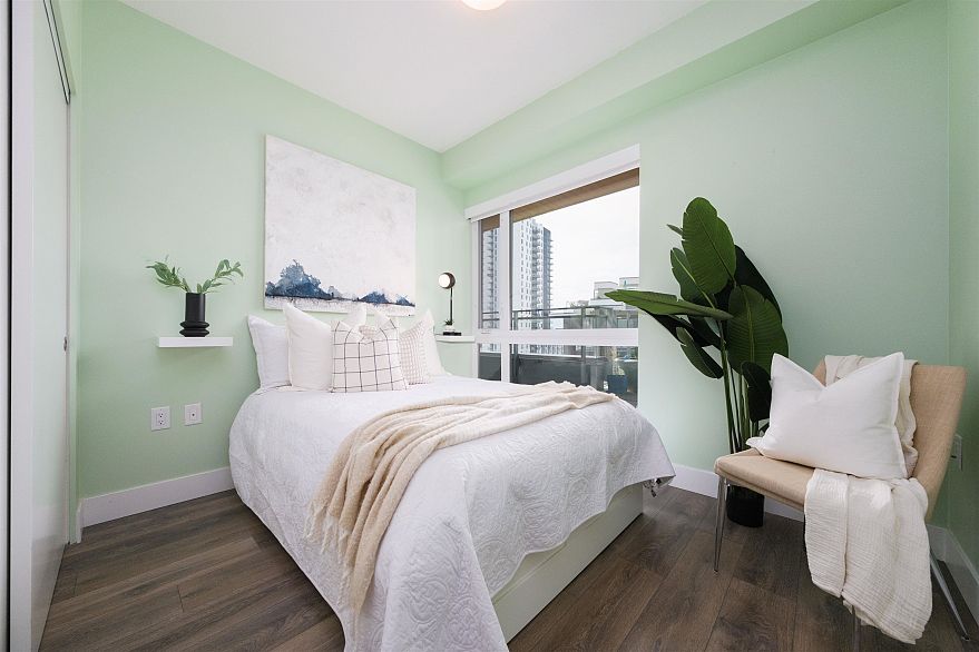 703 8580 River District Crossing