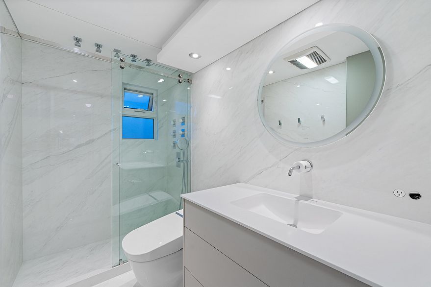 1501 845 Chilco Street