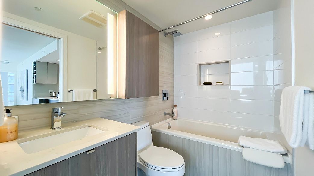 1202 1788 Columbia Street