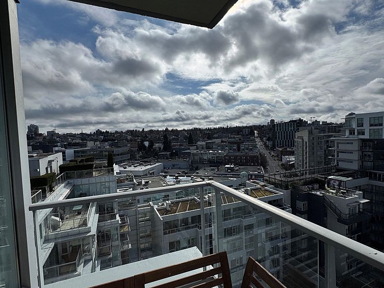 1506 1833 Crowe Street