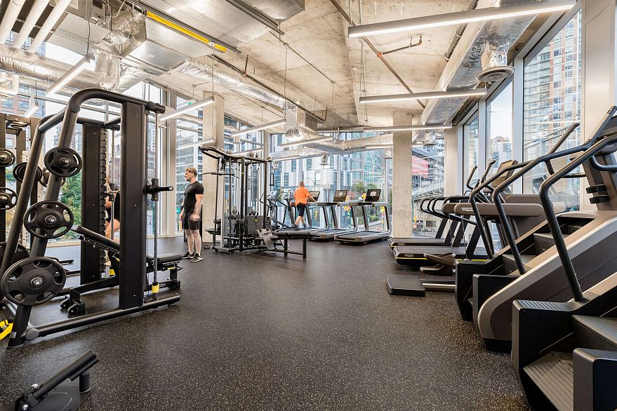 4906 1480 Howe Street