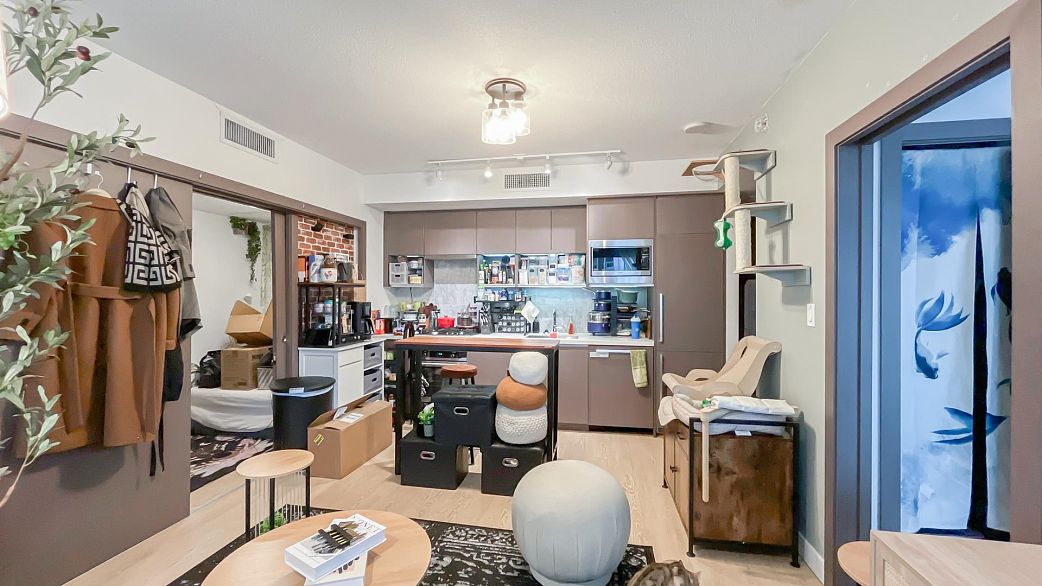 1205 68 Smithe Street