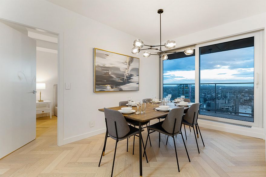 4906 1480 Howe Street