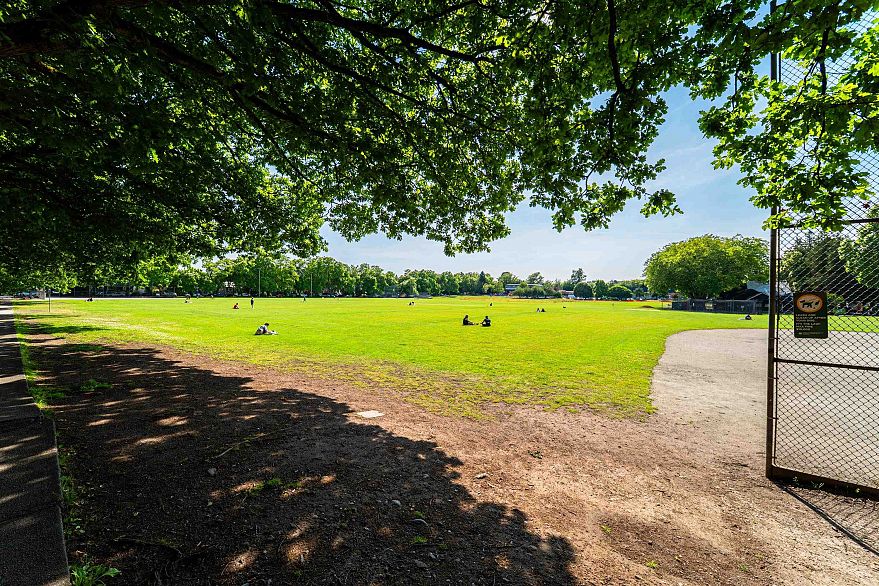 404 2688 Vine Street