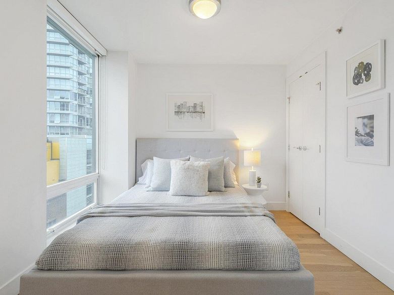 806 565 Smithe Street