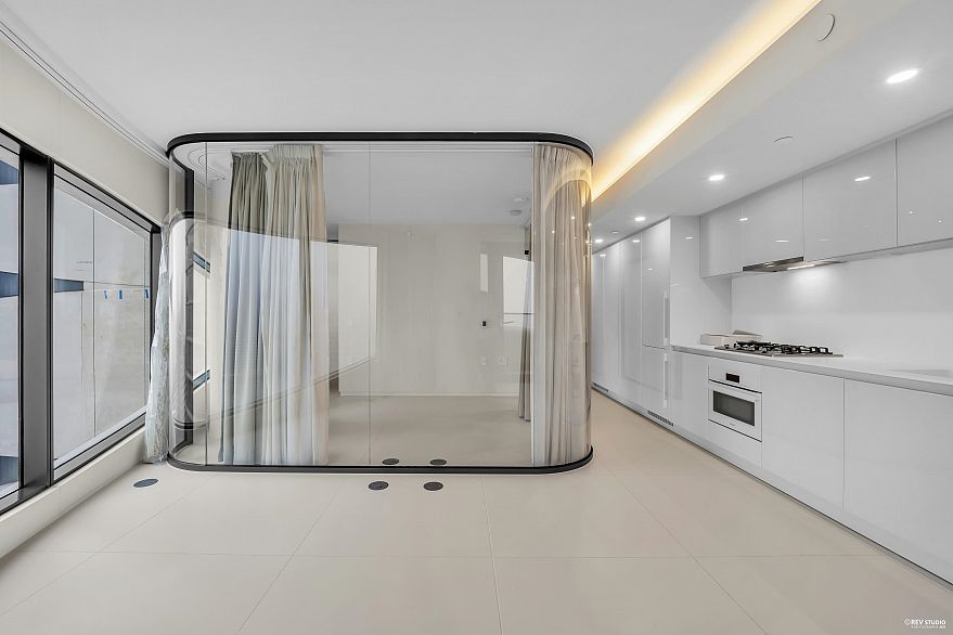 2207 1033 Nelson Street