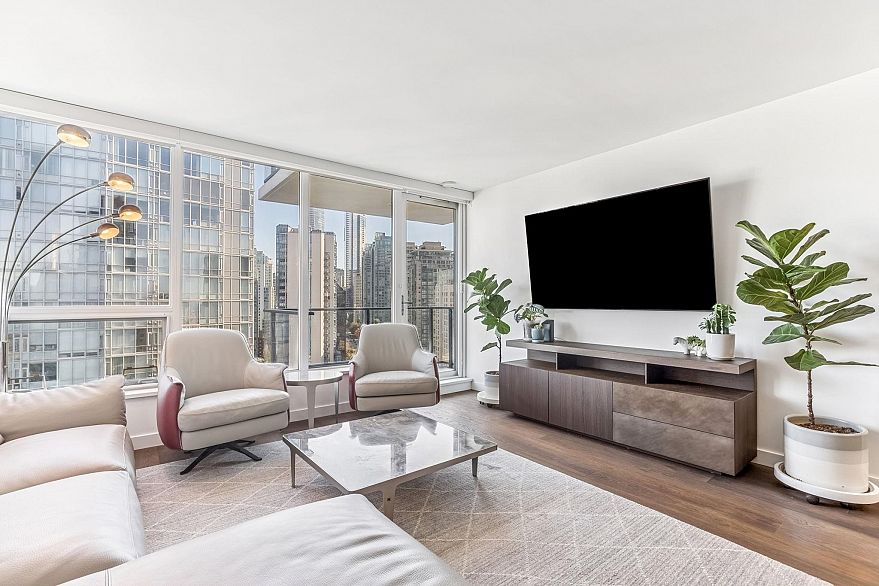 2103 620 Cardero Street