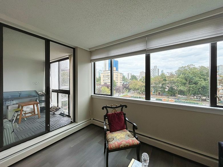 606 1740 Comox Street