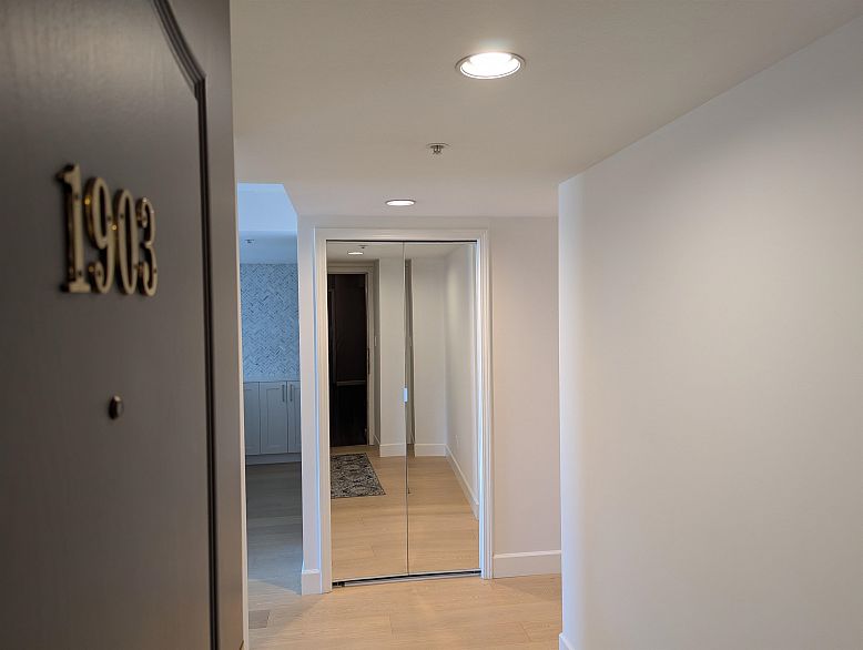 1903 867 Hamilton Street