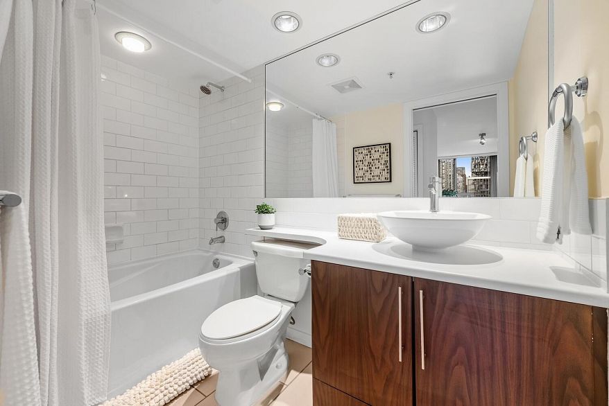 804 1225 Richards Street