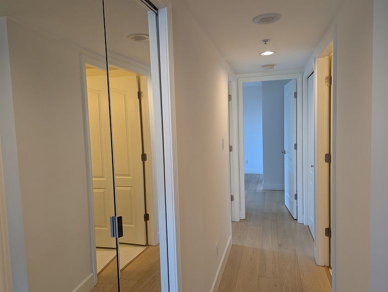 1903 867 Hamilton Street