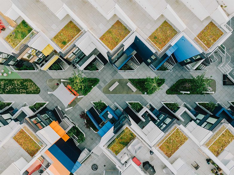 215 322 E 15th Avenue