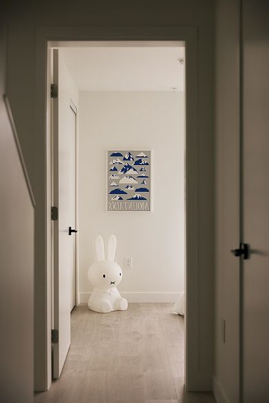 215 322 E 15th Avenue