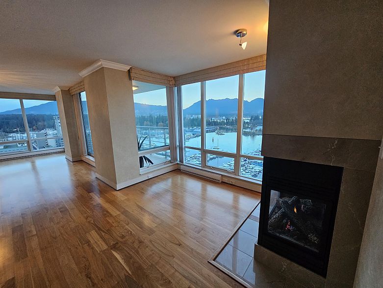 1701 499 Broughton Street