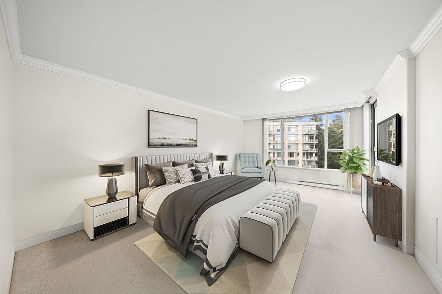 1700 5615 Hampton Place