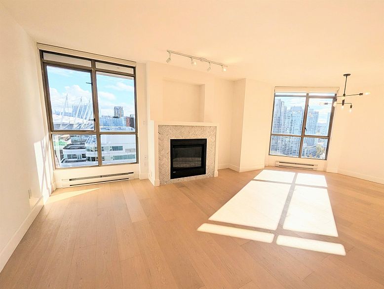 1903 867 Hamilton Street