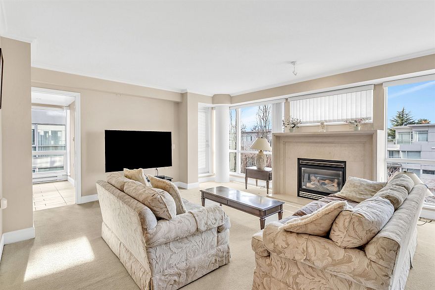 508 618 W 45th Avenue