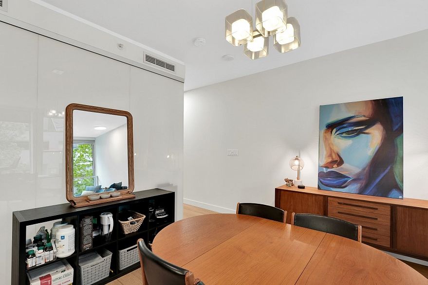 205 1477 WEST PENDER STREET, Vancouver BC V6G 2S3