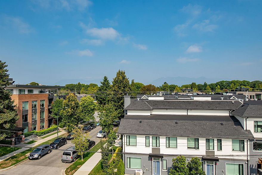 4150 Columbia Street