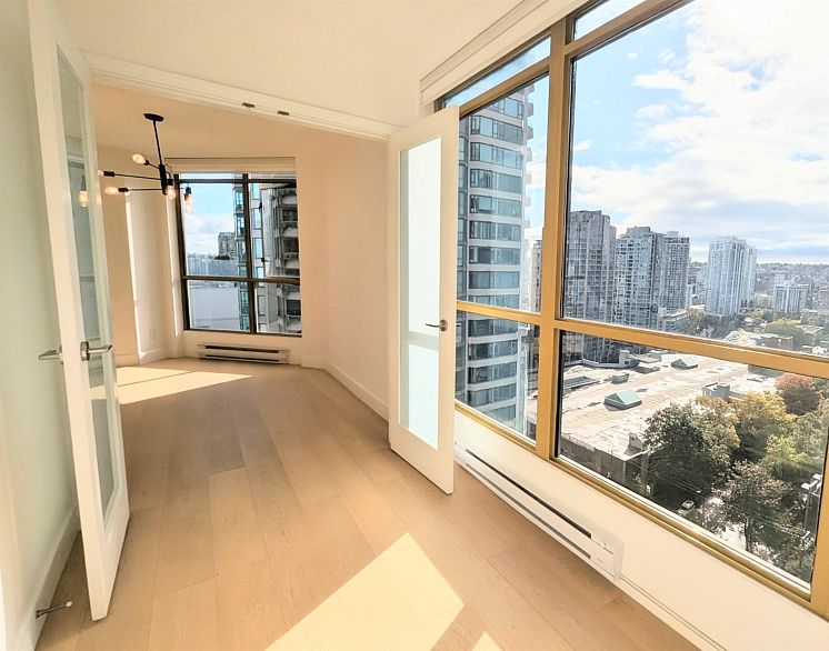 1903 867 Hamilton Street