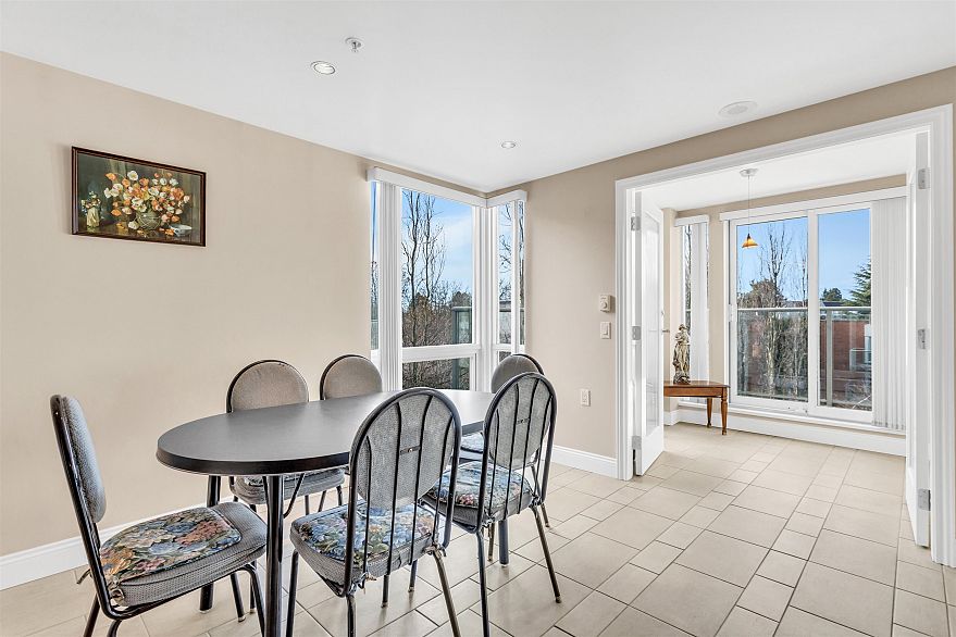 508 618 W 45th Avenue