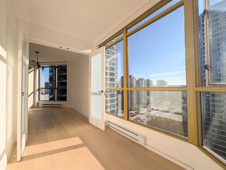 1903 867 Hamilton Street