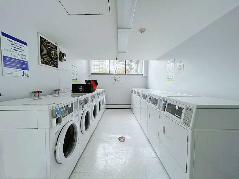 606 1740 Comox Street