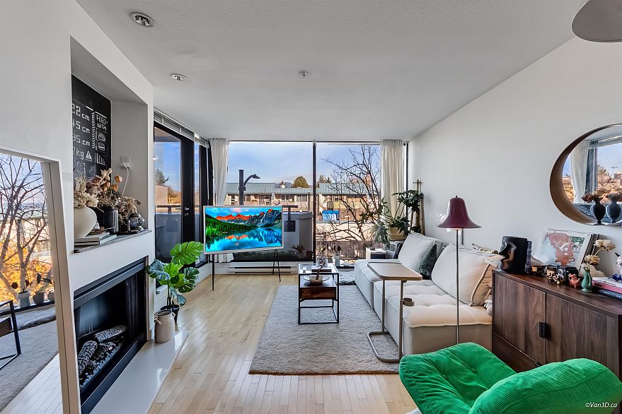 304 2525 Blenheim Street