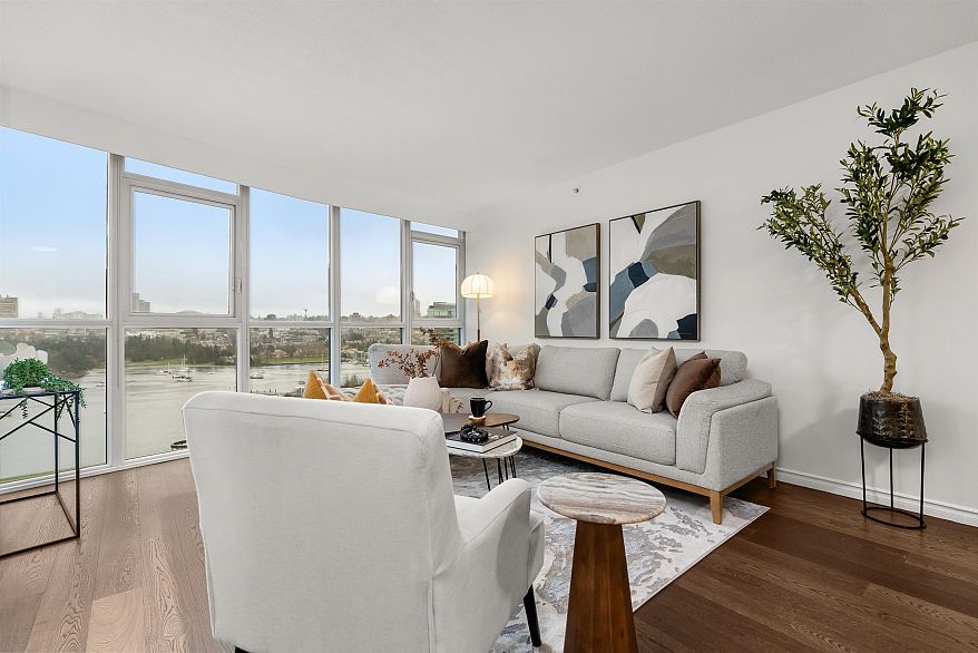 1603 388 Drake Street