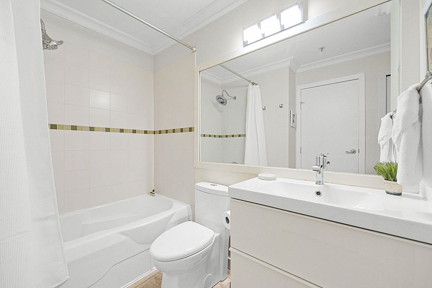 207 1388 Nelson Street