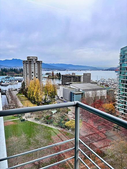 1204 1710 Bayshore Drive