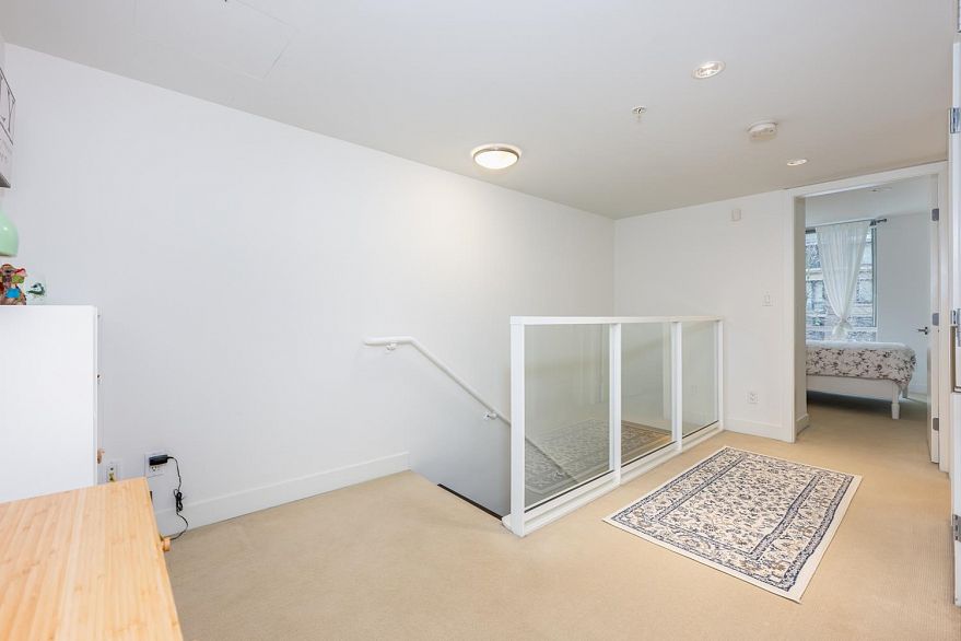 1051 Richards Street