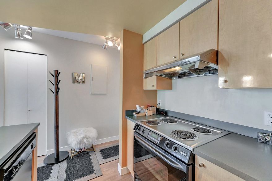 3509 1009 Expo Boulevard