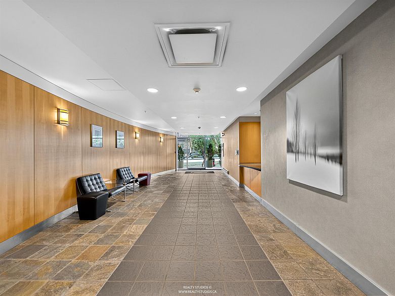 303 1688 Robson Street