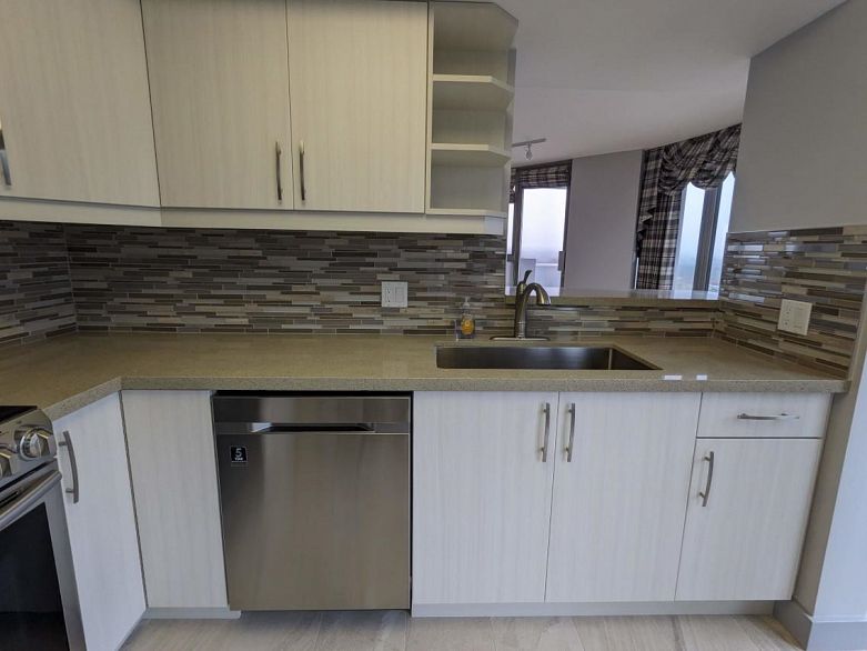 1804 1000 BEACH AVENUE, Vancouver BC V6E 4M2