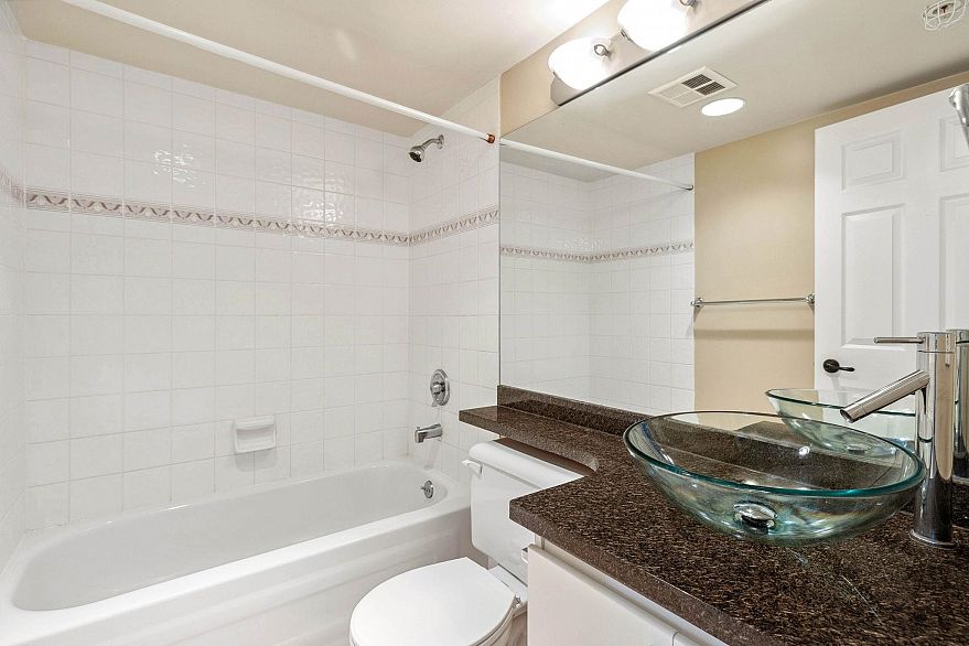 1202 1188 Richards Street