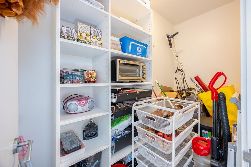 1051 Richards Street