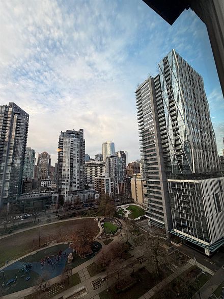 1202 1188 Richards Street