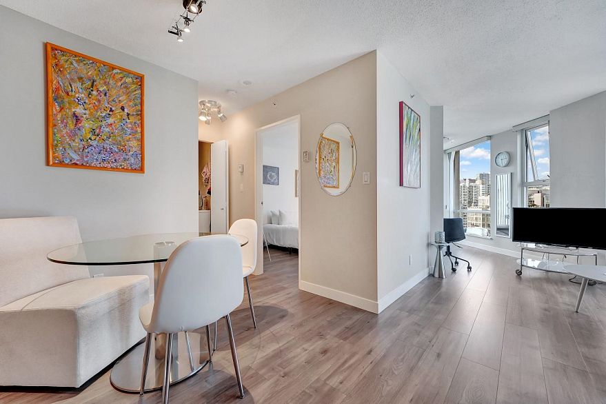 3509 1009 Expo Boulevard